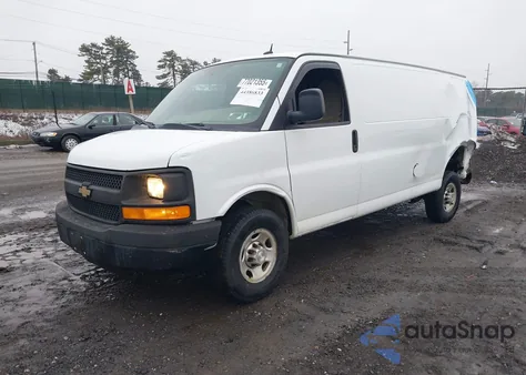 2014 Chevrolet Express 2500 Work Van z USA, uszkodzony, nr VIN 1GCWGGFA1E1184378